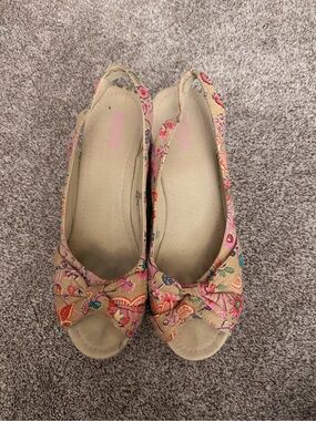 Mossimo Supply Co. women's floral knot wedge sandals